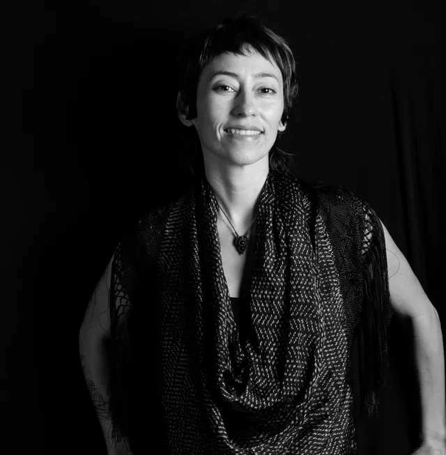 Retrato en blanco y negro de Lizette Abraham